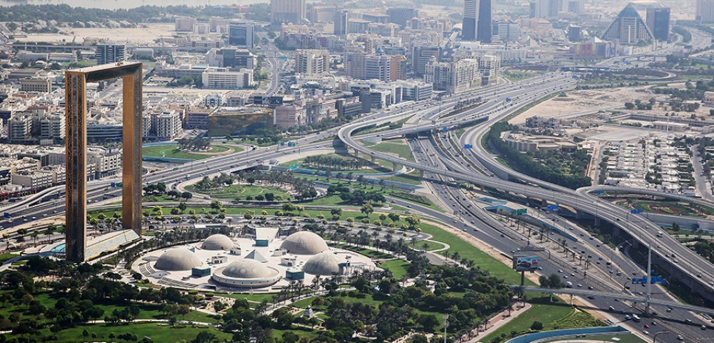 Dubai Sightseeing City Tour Dubai Frame and Burj Khalifa in the day light