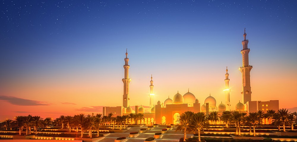 “Abu Dhabi City Tour on daylight with Sheikh Zayed Mosque and Dhow Cruise at night with sky and water”