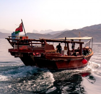 Musandam Dibba Dhow Cruise sail 